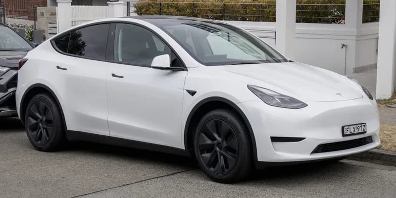 Tesla Model Y LR AWD