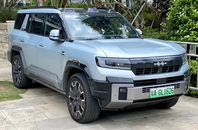 Fang Cheng Bao 8 DMO PHEV